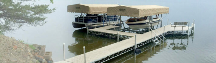boat dock L-shaped with a boat and pontoon lift